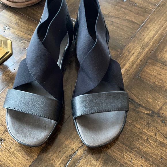 Camper flat sandal. Worn only once. Perfect condition! - Picture 1 of 2